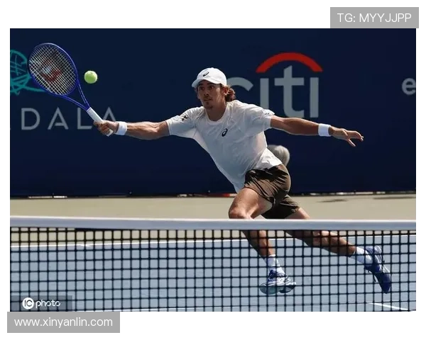 莱赫奇卡横扫晋级首进大师决赛